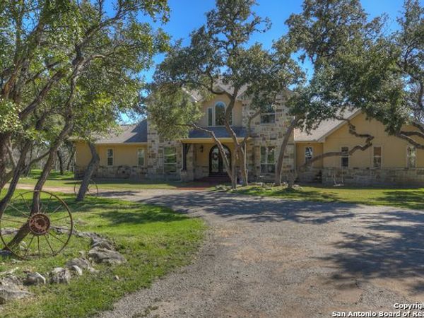 1262 ELM CREEK RD, New Braunfels, TX 78132