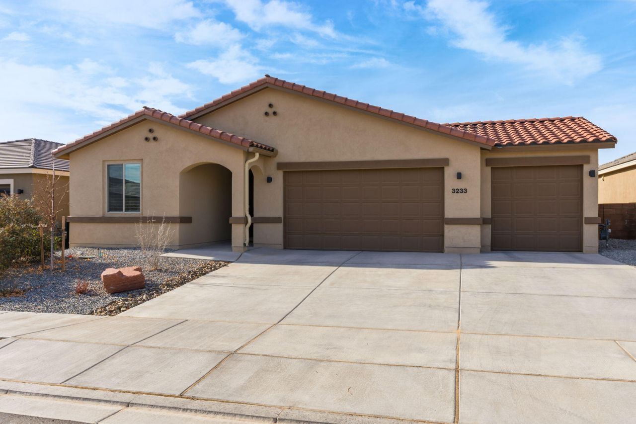 3233 Martuni Street Se, Rio Rancho, NM 87124 Main Photo