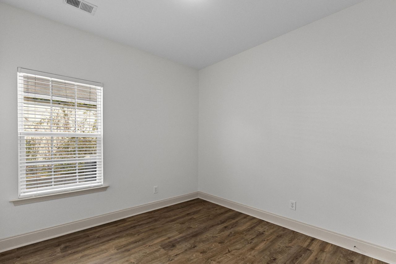 285 Westbrooke Road Photo 29