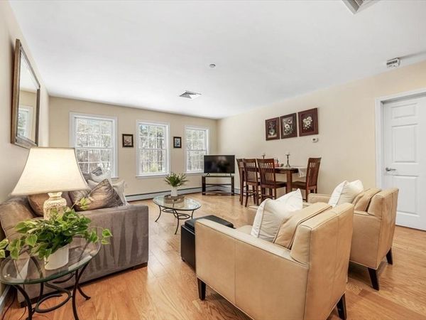 7 Assinippi Ave, Unit 205, Norwell, MA 02061