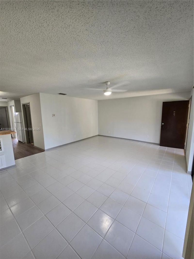2050 Oleander Blvd, Unit 9-206, Fort Pierce, FL 34950 Photo