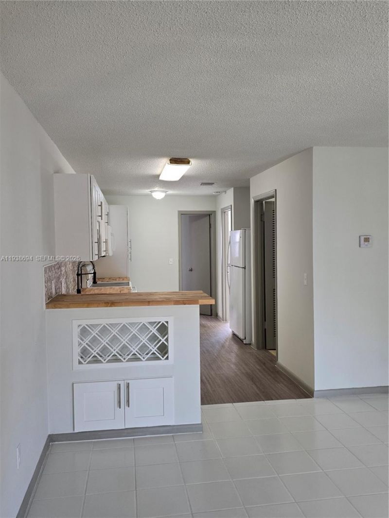 2050 Oleander Blvd, Unit 9-206, Fort Pierce, FL 34950 Photo