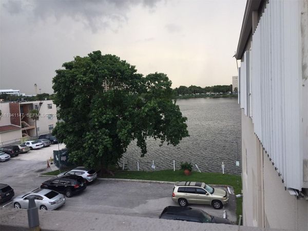 5505 NW 7th St , Unit W406, Miami, FL 33126