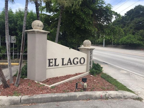 5505 NW 7th St, Unit W406, Miami, FL 33126