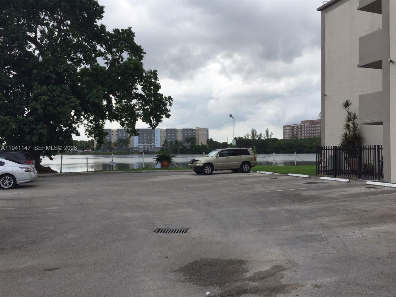 5505 NW 7th St, Unit W406, Miami, FL 33126 Photo