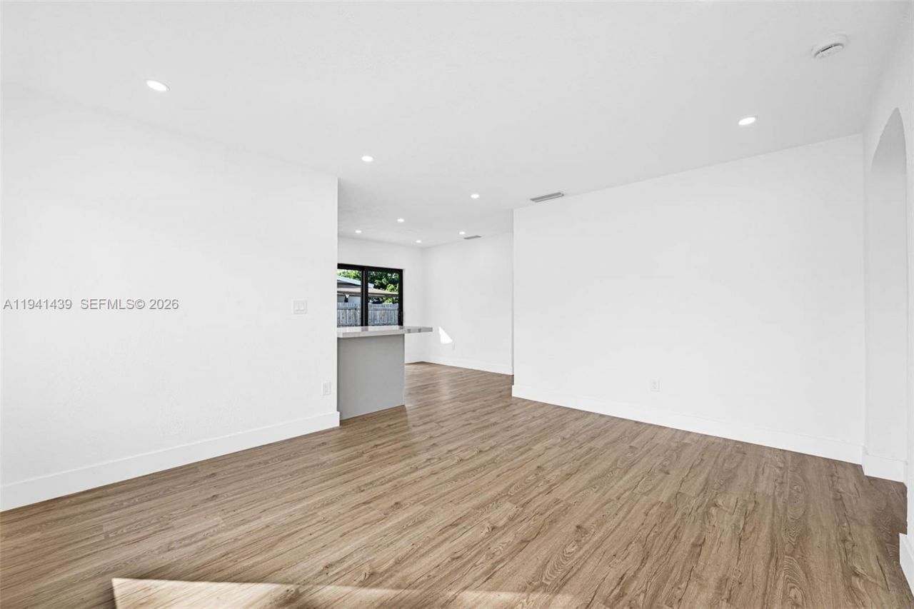 2931 NW 190th St, Miami Gardens, FL 33056 Photo