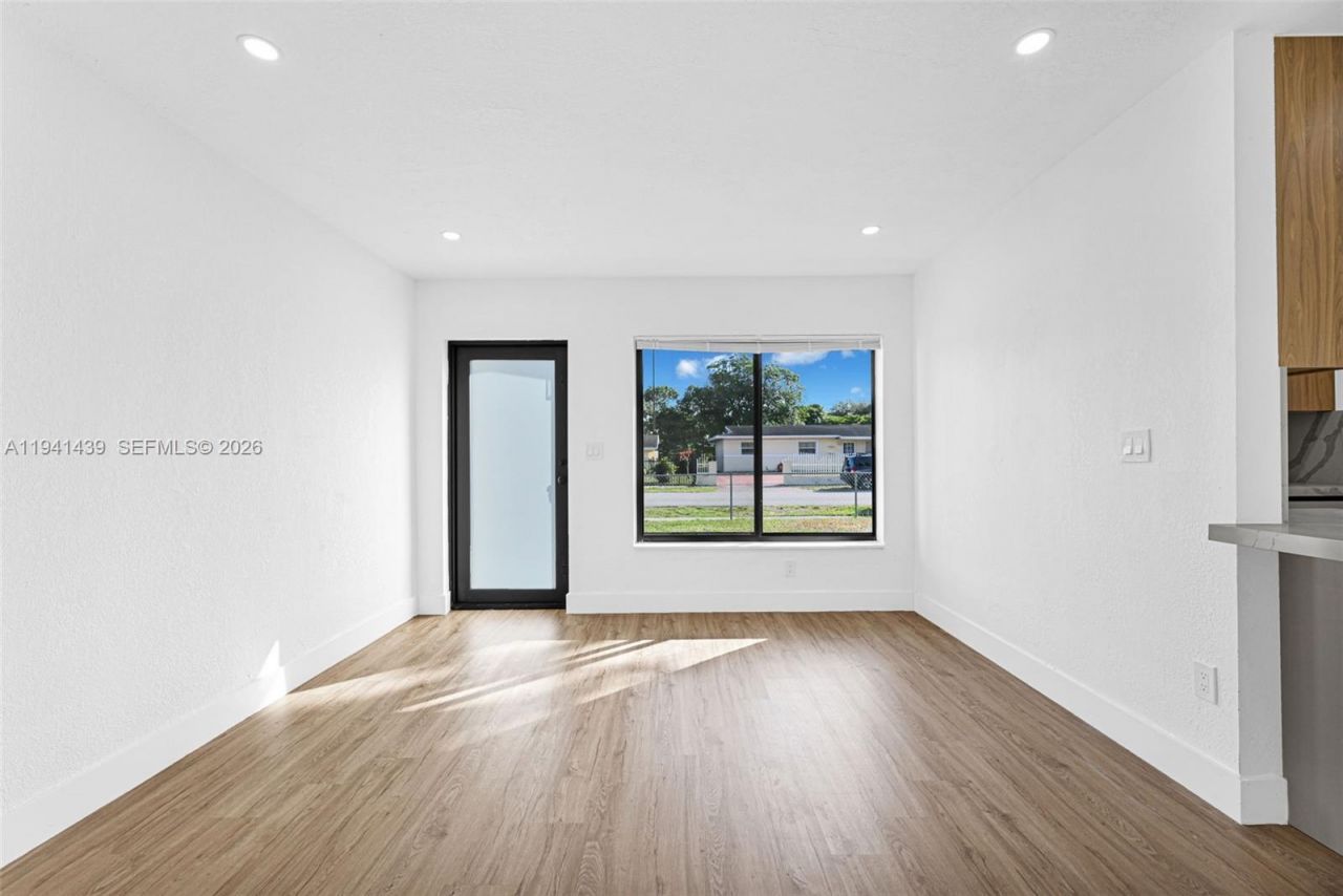 2931 NW 190th St, Miami Gardens, FL 33056 Photo