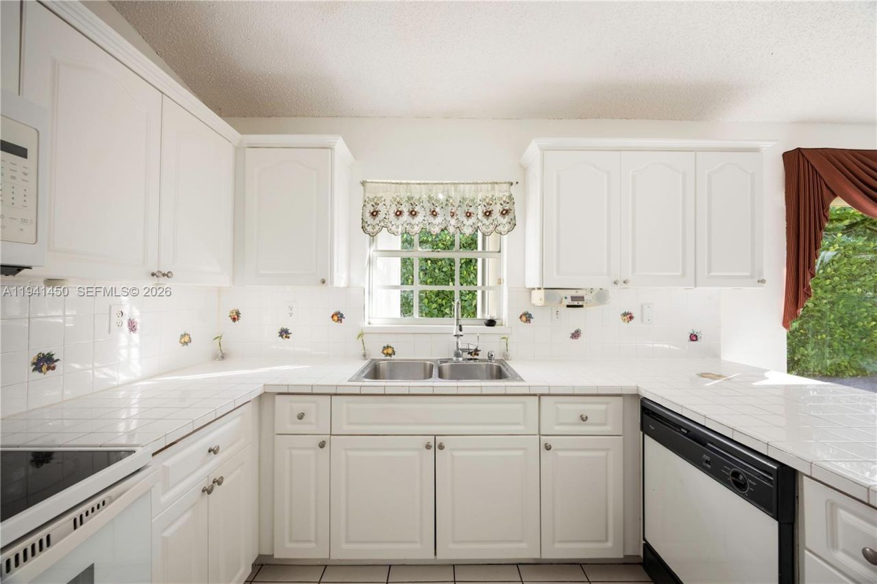 Please Call For Address, Miami, FL 33177 Photo