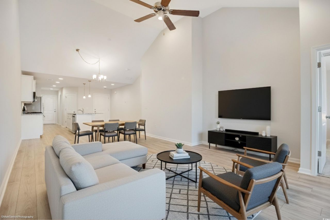 2005 Willow Run Dr. Photo 16