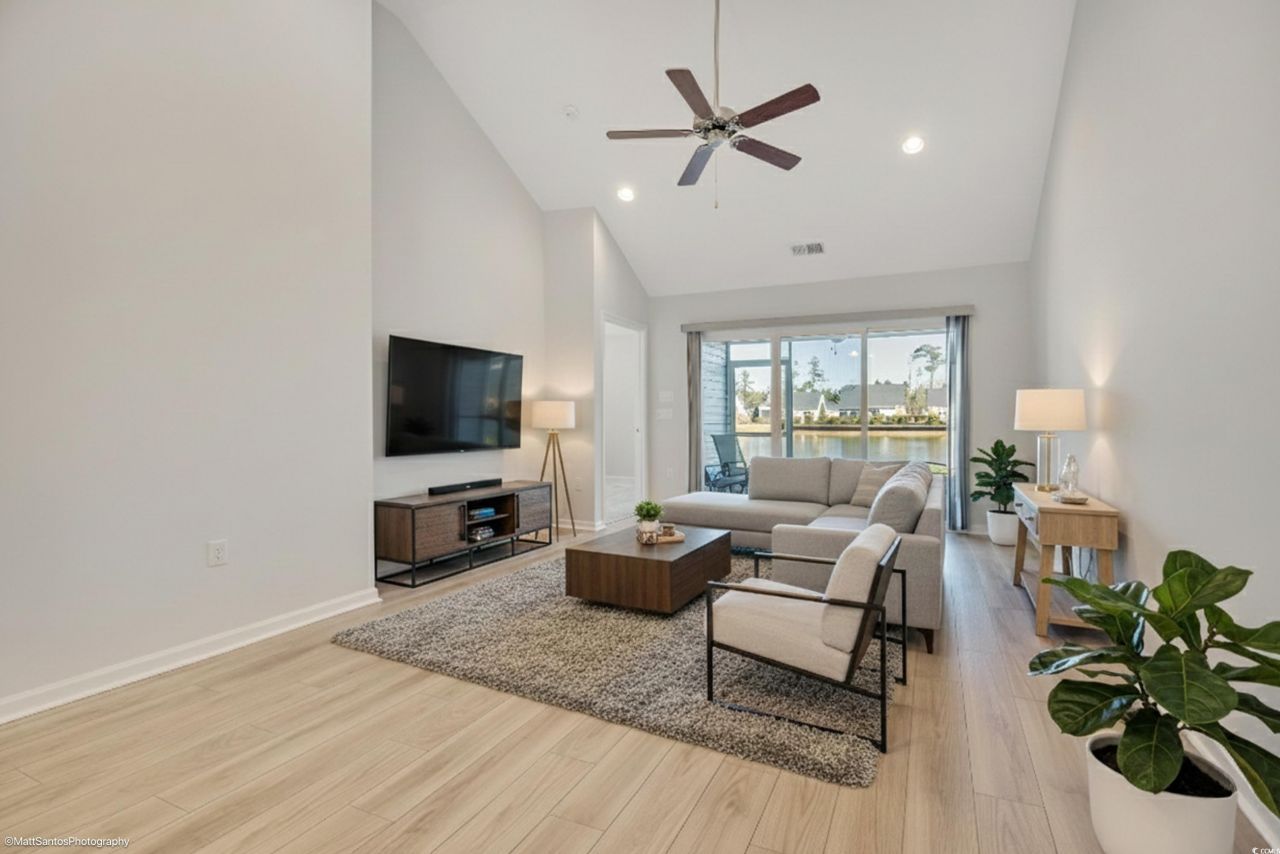 2005 Willow Run Dr. Photo 4