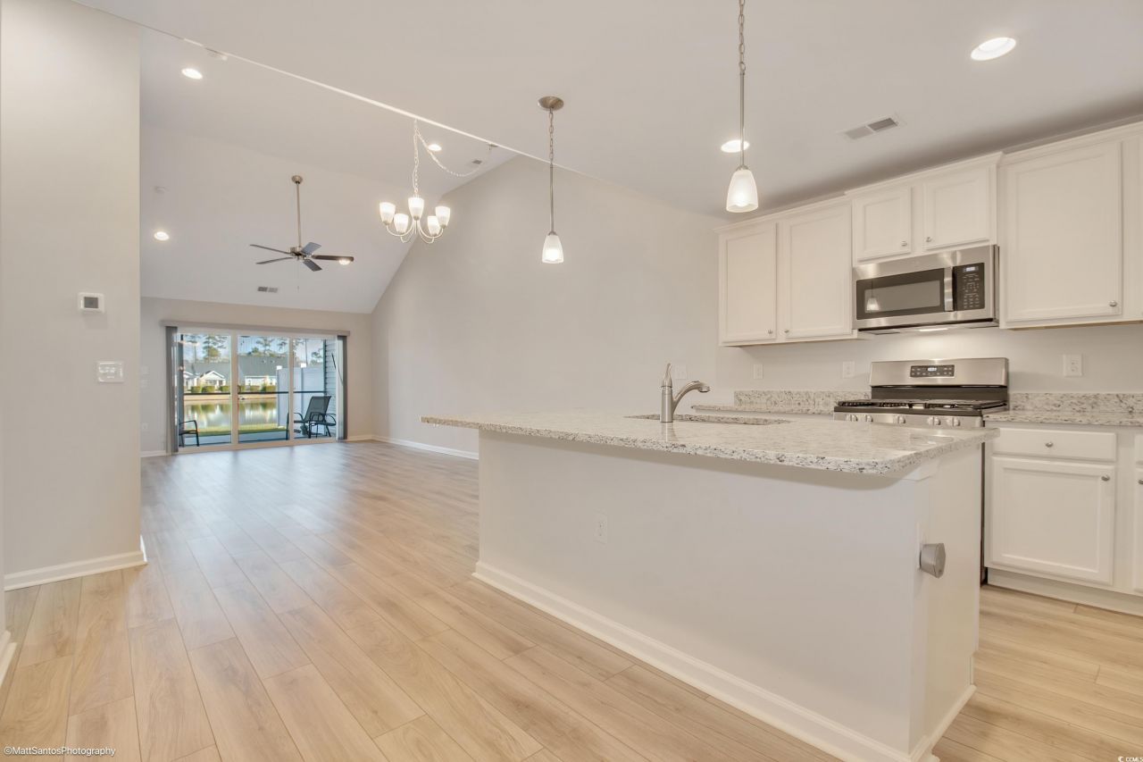 2005 Willow Run Dr. Photo 6