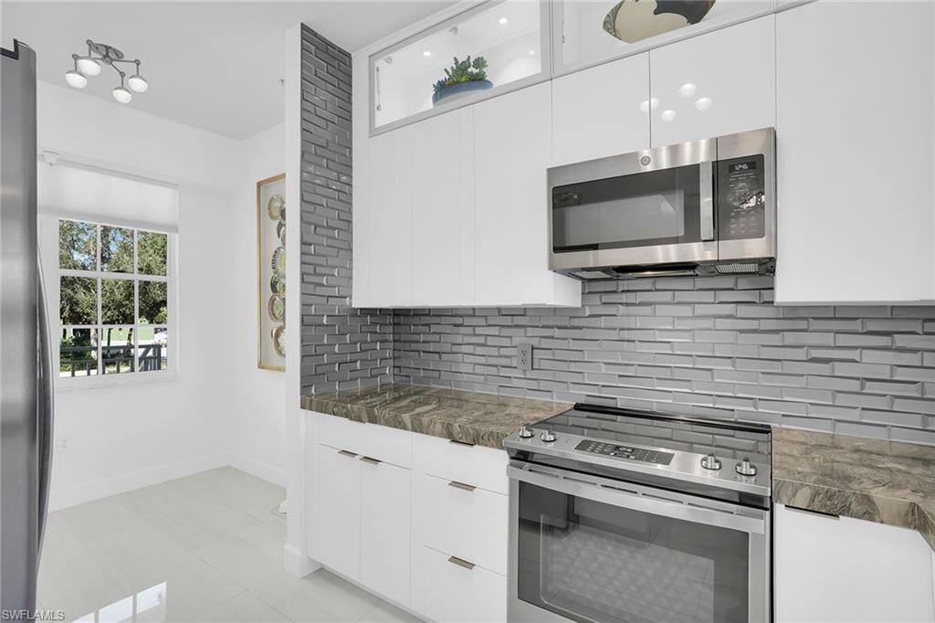 2350 Carrington Ct, Unit 7-202, Naples, FL 34109 Photo