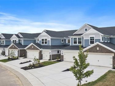 403 Bandon Dunes Court, Unit 12-201, Turtlecreek Twp, OH 45036