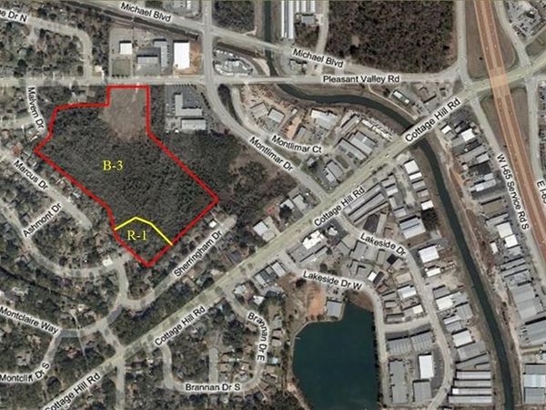 3451 Pleasant Valley Road, Mobile, AL 36609