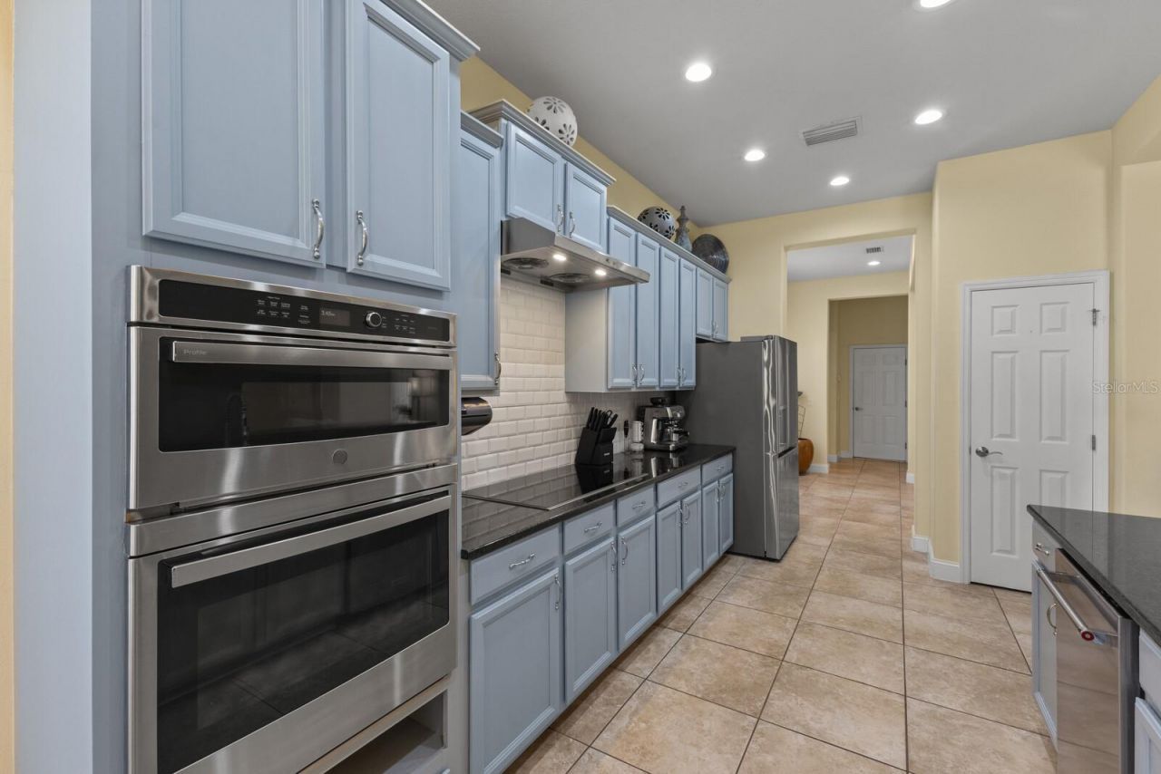 3618 Summerwind Circle, Bradenton, FL 34209 Photo