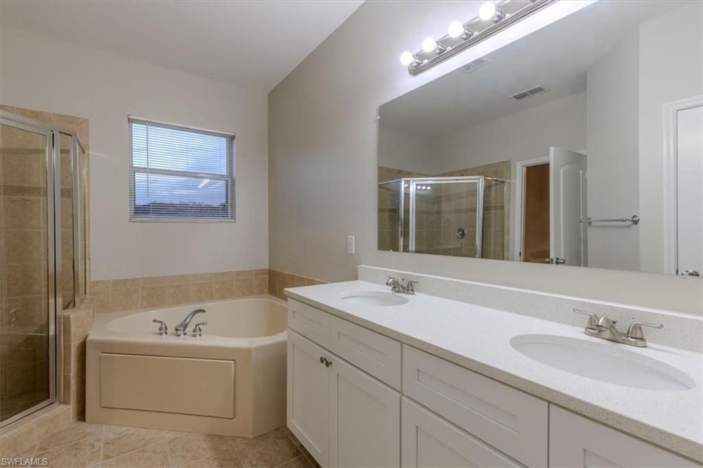 10120 N Golden Elm Dr, Estero, FL 33928 Photo