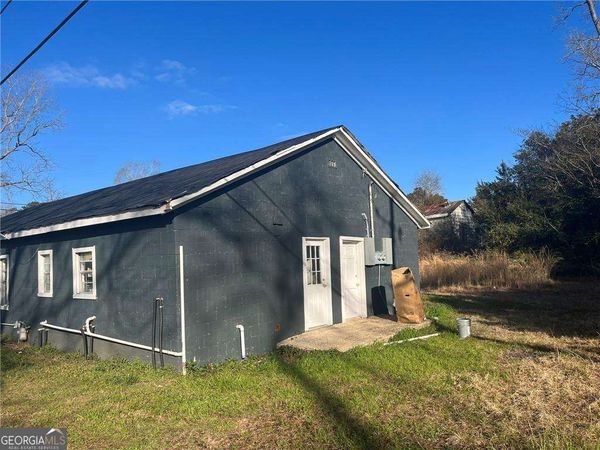 904 Ash Street NE, Dawson, GA 39842