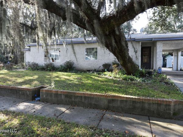 1229 Kensington Drive, Biloxi, MS 39530