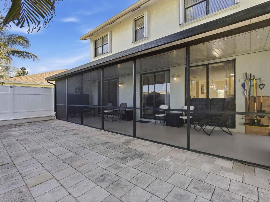 3962 Circle Lake Drive, West Palm Beach, FL 33417 Photo