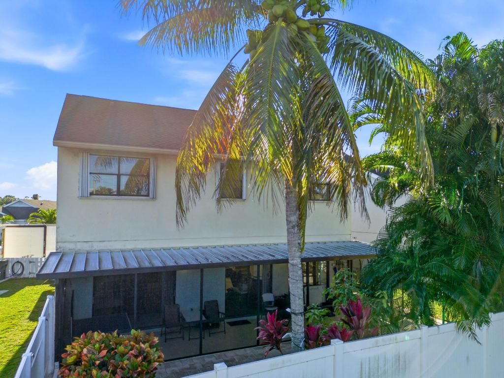 3962 Circle Lake Drive, West Palm Beach, FL 33417 Photo