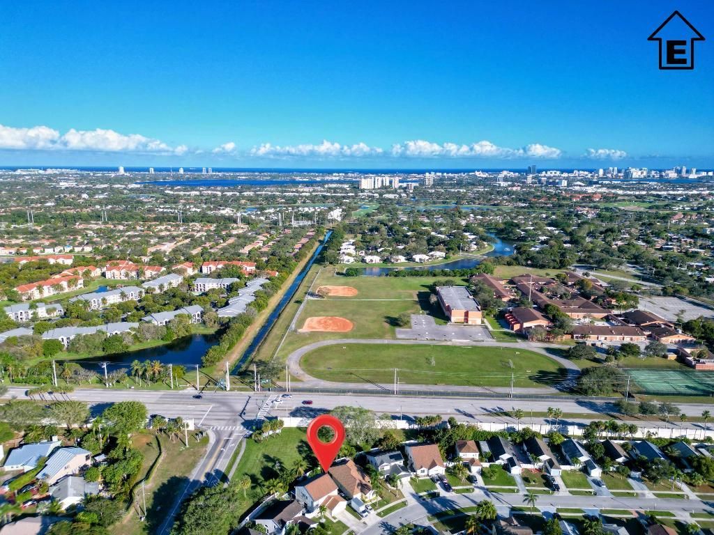 3962 Circle Lake Drive, West Palm Beach, FL 33417 Photo