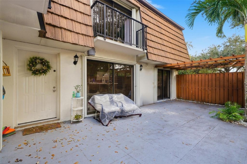 9142 SW 23rd Street, Unit D, Davie, FL 33324 Photo