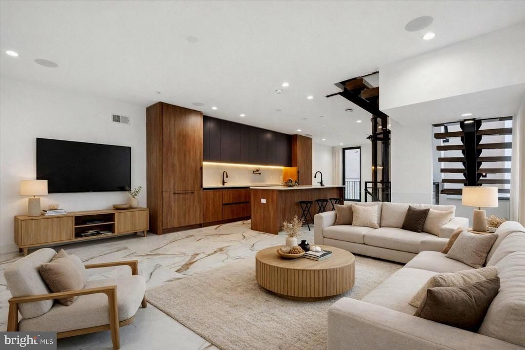 1843 Hartranft Street, Unit B102, Philadelphia, PA 19145 Main Photo