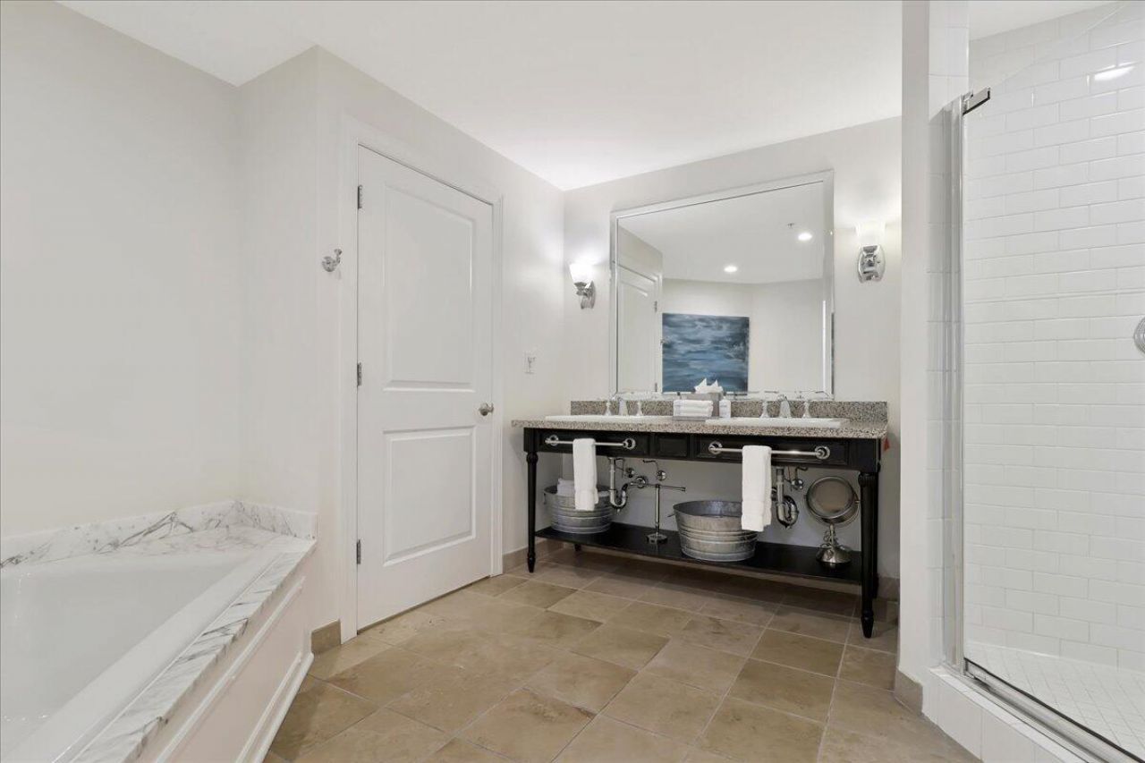 5804 Palmetto Drive Photo 17