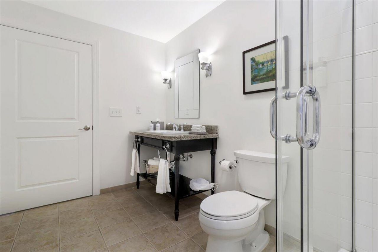 5804 Palmetto Drive Photo 20