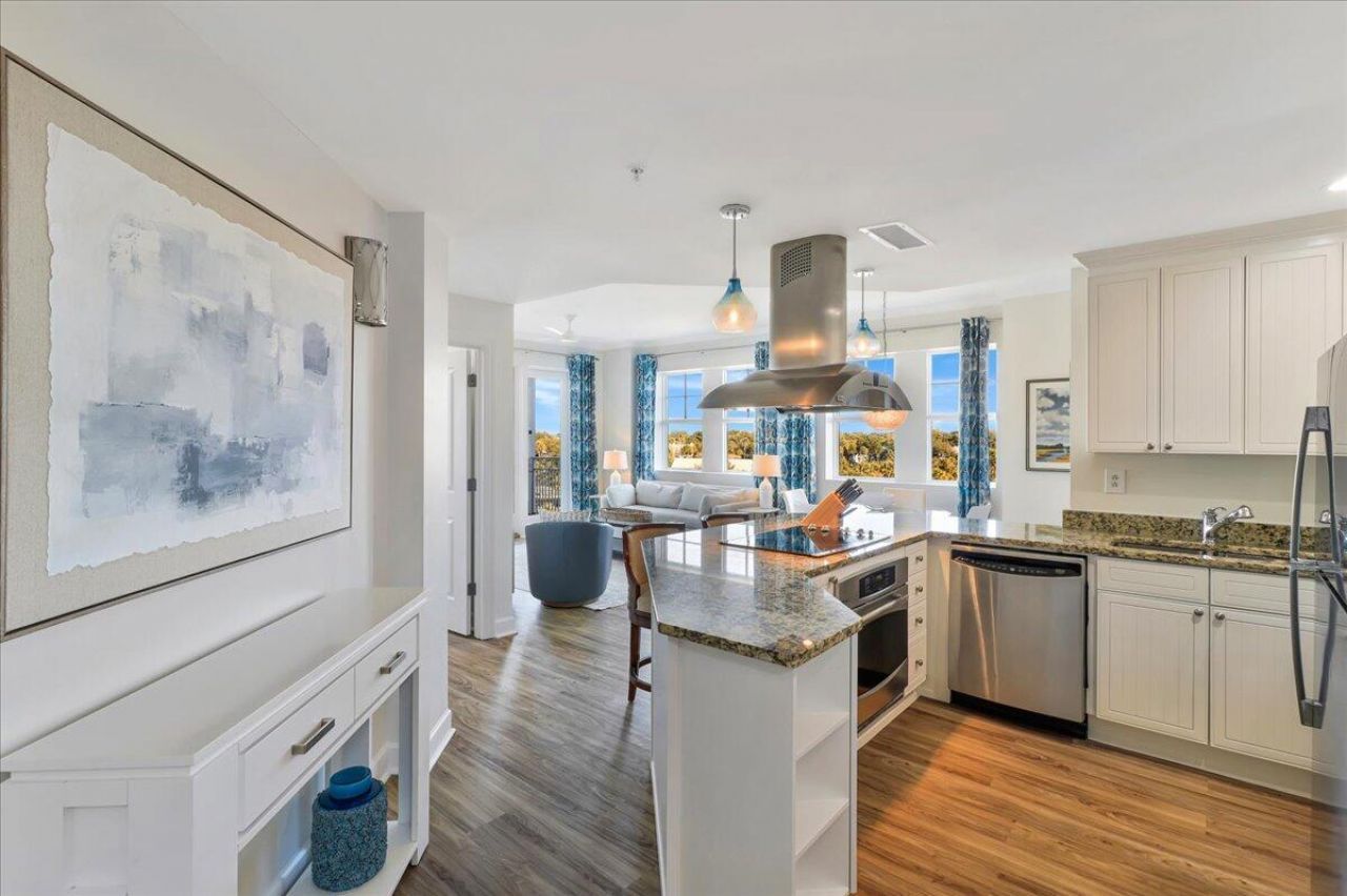 5804 Palmetto Drive Photo 4