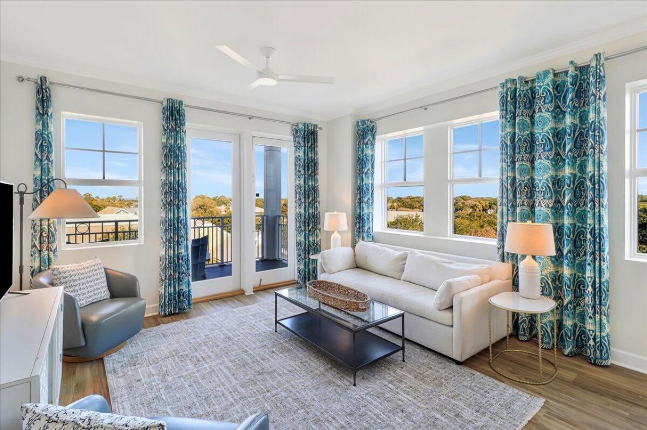 5804 Palmetto Drive Photo 9