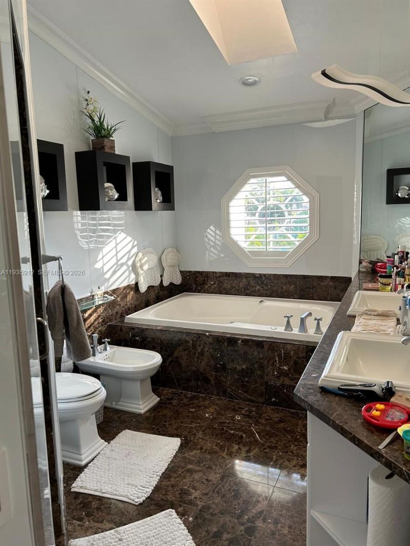 20941 NE 37th Ct , Aventura, FL 33180 Photo