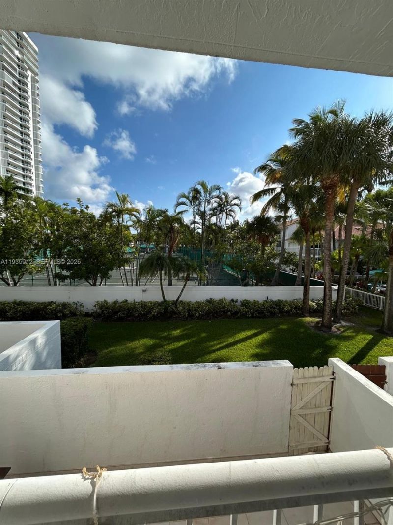 20941 NE 37th Ct , Aventura, FL 33180 Photo