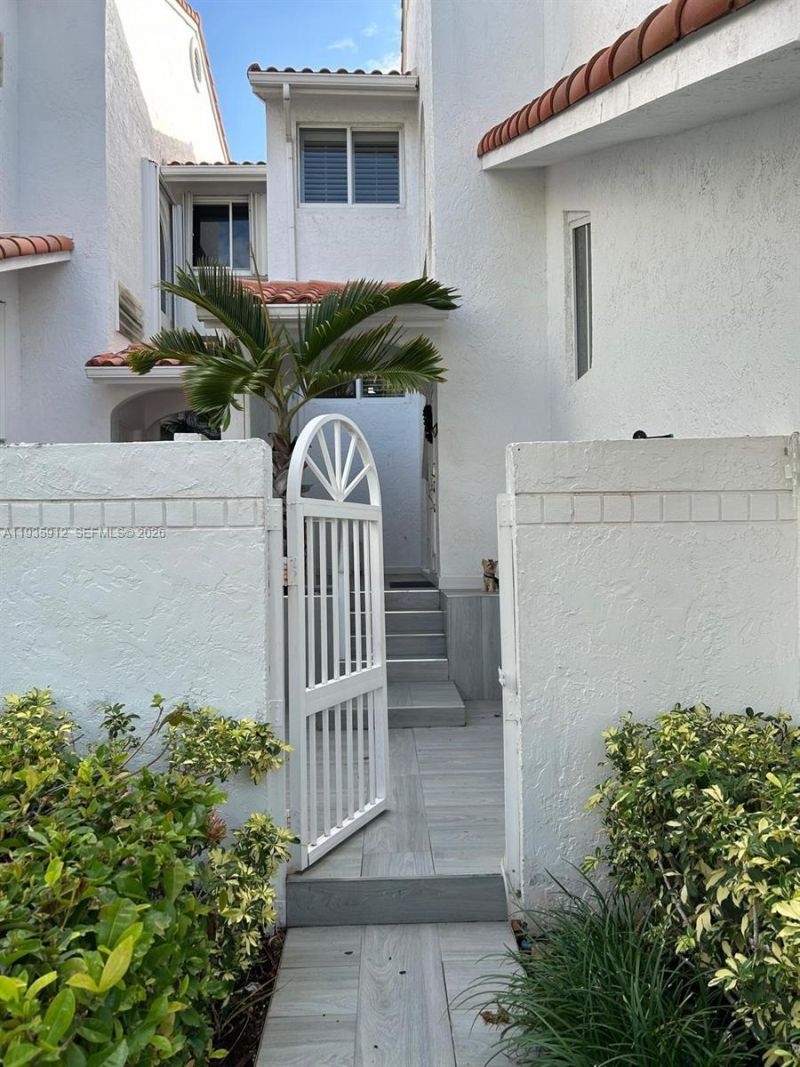 20941 NE 37th Ct , Aventura, FL 33180 Photo