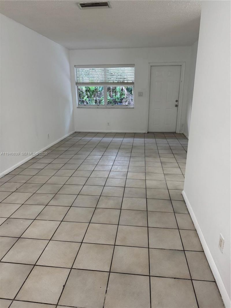 212 NE 41 St, Unit 212, Oakland Park, FL 33334 Photo