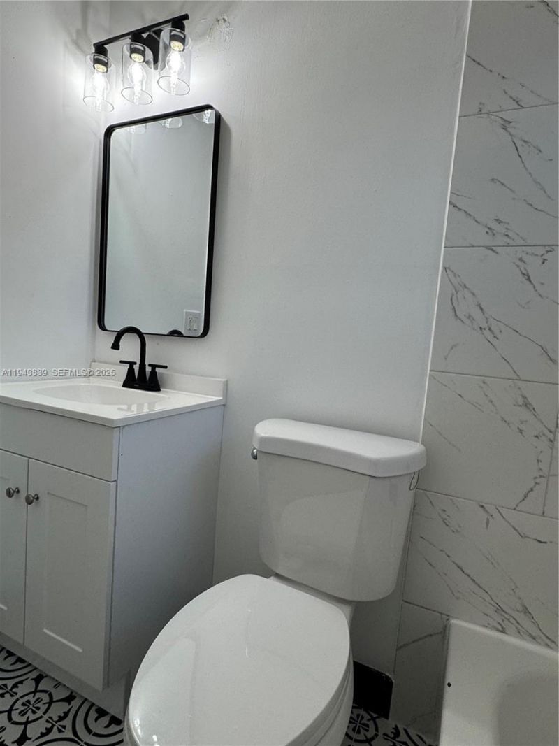 212 NE 41 St, Unit 212, Oakland Park, FL 33334 Photo