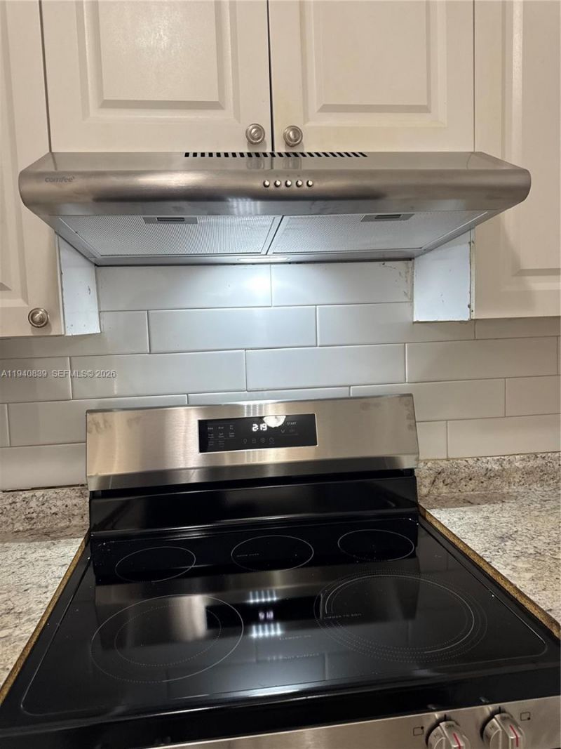 212 NE 41 St, Unit 212, Oakland Park, FL 33334 Photo