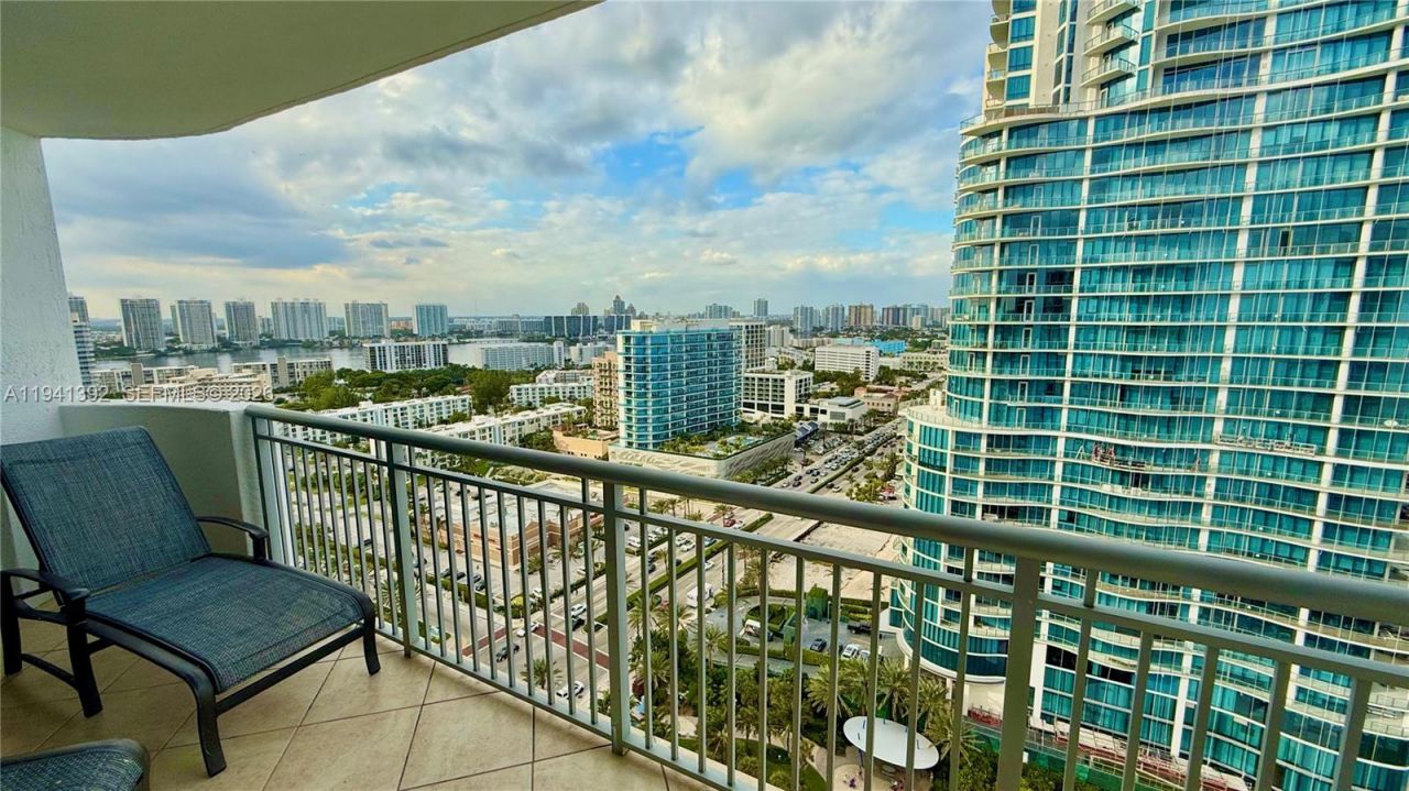 17375 Collins Ave , Unit 2406, Sunny Isles Beach, FL 33160 Photo