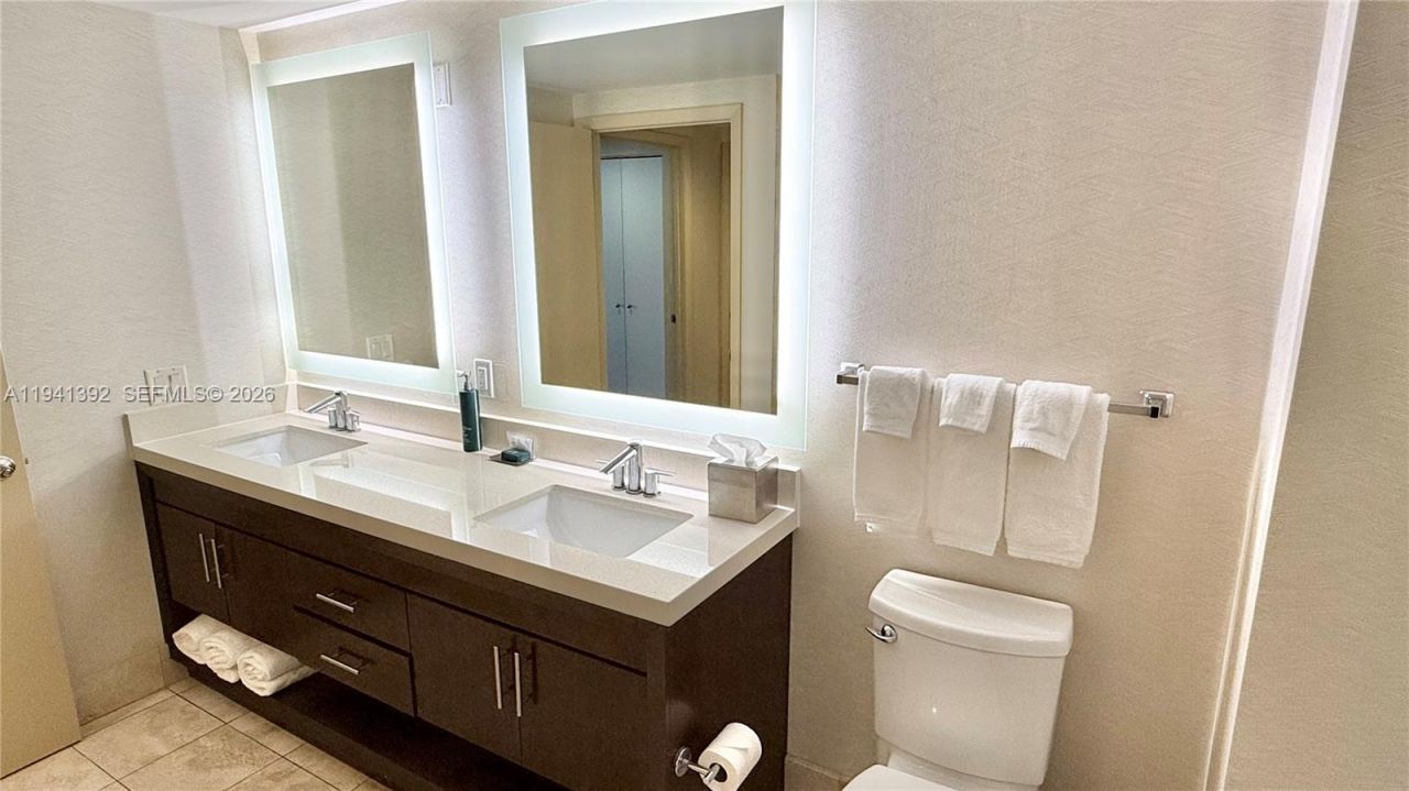 17375 Collins Ave , Unit 2406, Sunny Isles Beach, FL 33160 Photo