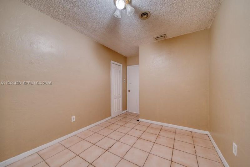 12220 NE Miami Pl, North Miami, FL 33161 Photo