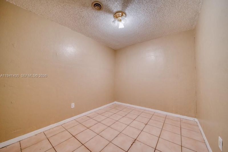 12220 NE Miami Pl, North Miami, FL 33161 Photo