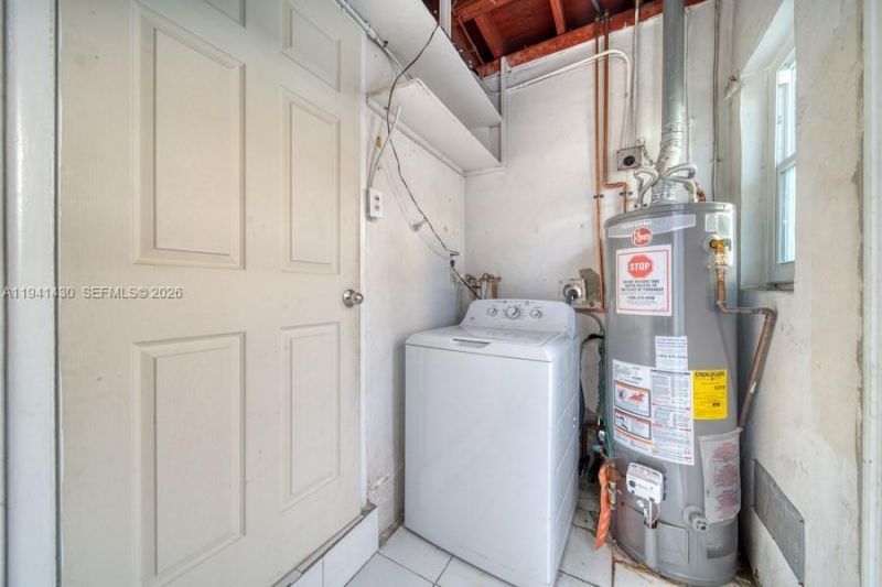 12220 NE Miami Pl, North Miami, FL 33161 Photo