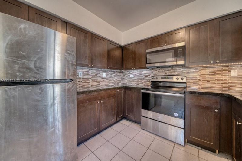 12220 NE Miami Pl, North Miami, FL 33161 Photo