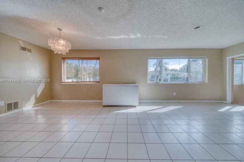 12220 NE Miami Pl, North Miami, FL 33161 Photo