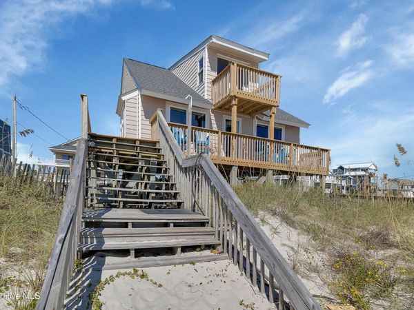 194 Topsail Road, North Topsail Beach, NC 28460