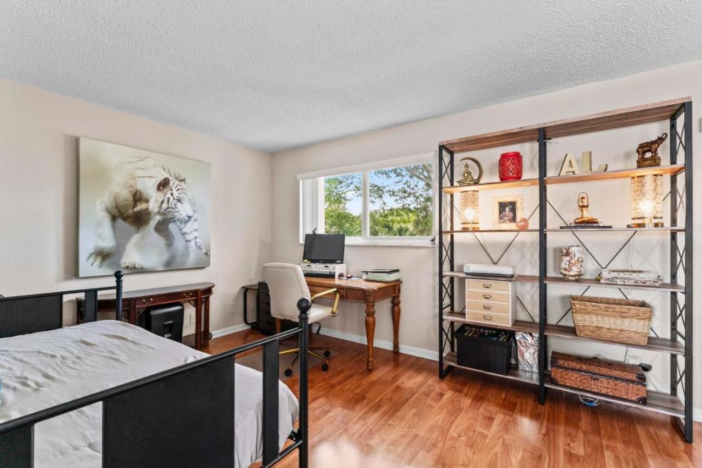 225 Bonnie Boulevard, Unit 302, Palm Springs, FL 33461 Photo
