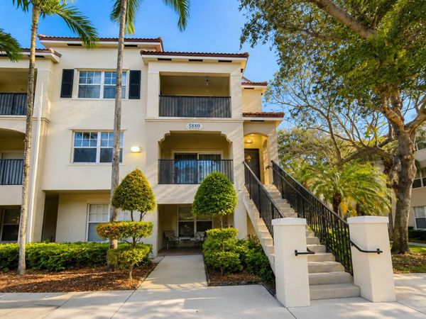 5880 W Sample Road, Unit 105, Coral Springs, FL 33067