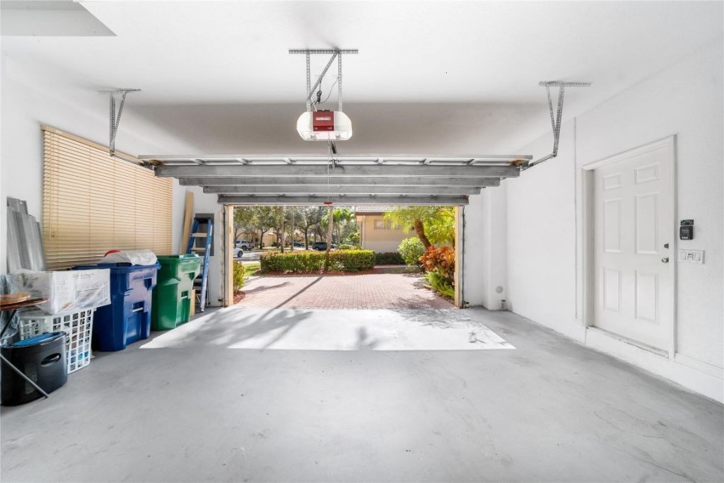 5772 NW 119th Drive, Coral Springs, FL 33076 Photo