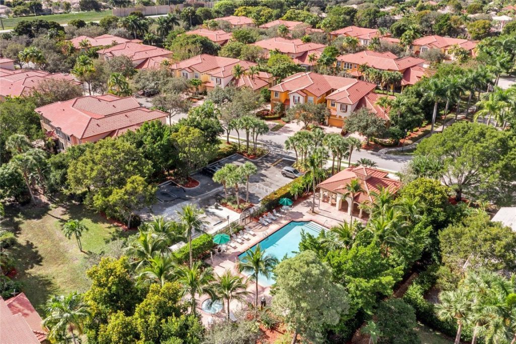 5772 NW 119th Drive, Coral Springs, FL 33076 Photo