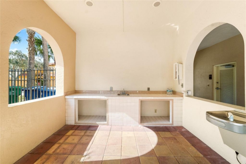 5772 NW 119th Drive, Coral Springs, FL 33076 Photo